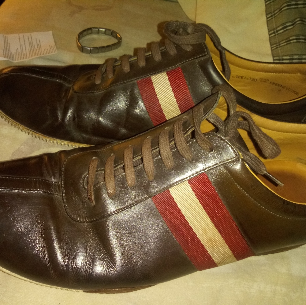 Men's shoes